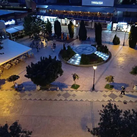 Red Square Pirot