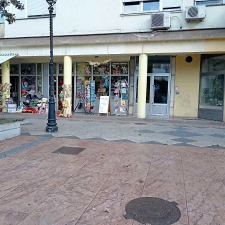 Red Square Apartment Pirot