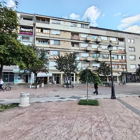 Red Square Pirot