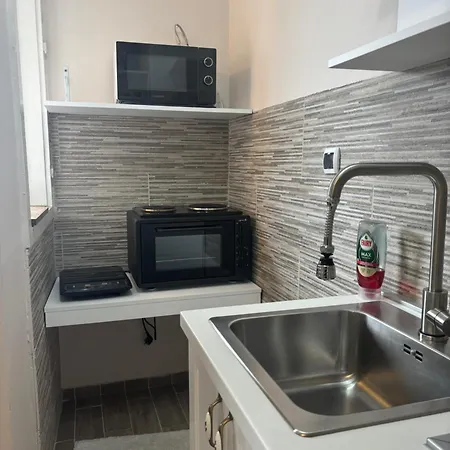Red Square Apartment *